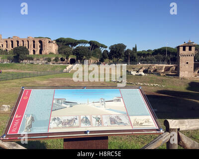 Roma, Italia. Xvi Nov, 2016. Vista la recente apertura del sito archeologico del Circo Massimo di Roma, Italia, 16 novembre 2016. Per più di sei anni, gli archeologi hanno scavato, cui blocchi di marmo, reso libero nei corridoi e fortificato un sentiero da cui i visitatori possono vedere i 600 metri di lunghezza e 140 metri di ampio campo tra Palatino e Aventino colline nel centro della citta'. Foto: Annette Reuther/dpa/Alamy Live News Foto Stock