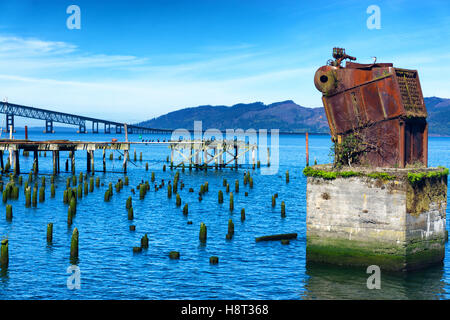 Vista del fiume Columbia dall'Astoria, Oregon waterfront Foto Stock