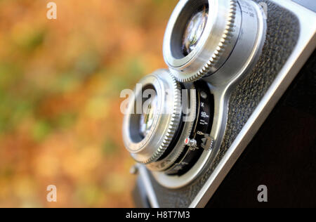In stile vintage a lente doppia fotocamera reflex Foto Stock