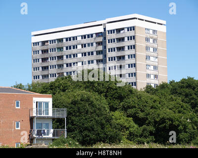 Modo internazionale da Weston a riva, Woolston, Southampton, Hampshire REGNO UNITO Foto Stock