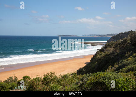 Guardando verso il basso sulla spiaggia Turimetta, vicino warriewood , che è quella di Sydney la famosa Northern Beaches, Nuovo Galles del Sud, Australia Foto Stock