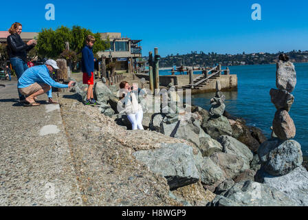 Sausalito, CALIFORNIA, Stati Uniti, turisti famiglia, visitare la città, scattare foto, Waterside, sobborgo di San Francisco, centro città Foto Stock