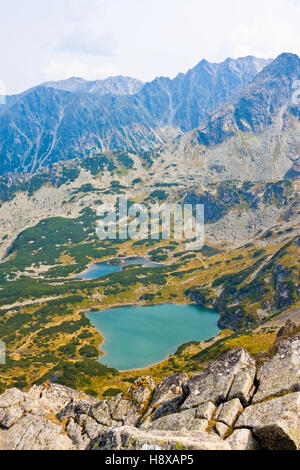 Vista della valle Gasienicowa e il Zielony Staw lago nei monti Tatra Foto Stock