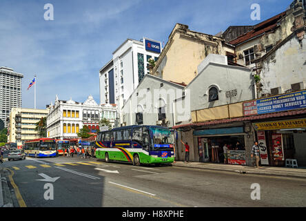 Sulla strada a Chinatown. Kuala Lumpur in Malesia Foto Stock