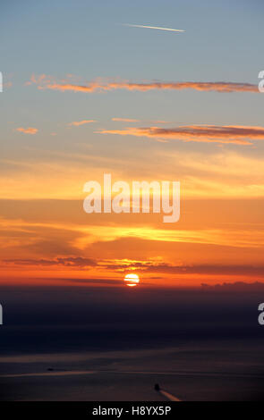 Tramonto sul mare Tirreno Italia Foto Stock