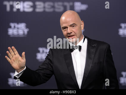 Zurigo, Svizzera. Il 9 gennaio, 2017. Presidente della FIFA Gianni Infantino arriva presso il FIFA World i giocatori dell'anno 2016 Gala di Zurigo, Svizzera, 9 gennaio 2017. Foto: Patrick Seeger/dpa/Alamy Live News Foto Stock