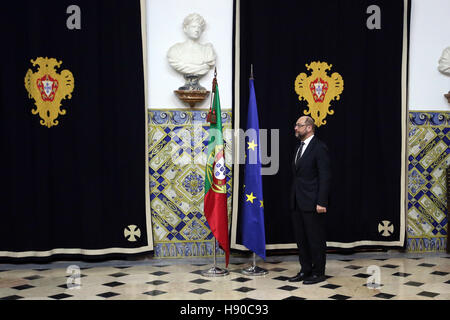 Lisbona, Portogallo. Decimo gen, 2017. Il Presidente del Parlamento europeo Martin Schulz si erge davanti a un pubblico presso il palazzo di Belem con il Portogallo del Presidente di Marcelo Rebelo de Sousa a Lisbona, in Portogallo il 10 gennaio 2017. Foto: Pedro Fiuza © Pedro Fiuza/ZUMA filo/Alamy Live News Foto Stock