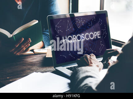 Oroscopo Calendario astrale futuro segni di predizione Concept Foto Stock