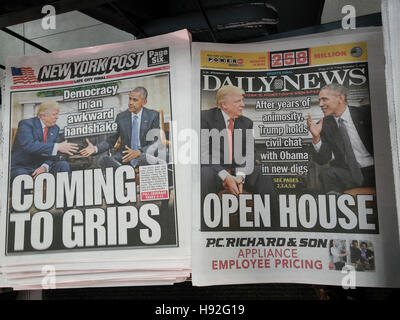 New York quotidiani su Venerdì, 11 novembre 2016 un rapporto sul giorno precedente la riunione tra il Presidente Barack Obama e il Presidente eletto Donald Trump. (© Richard B. Levine) Foto Stock