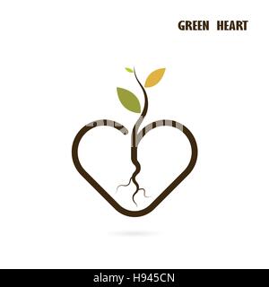 Segno di cuore e la piccola icona di albero con concetto verde.ama la natura creative logo design template.foglia verde e forma di cuore simbolo. Ecologia e pensare verde Illustrazione Vettoriale