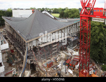 Importanti lavori di ristrutturazione in corso per convertire il Commonwealth Institute edificio nel nuovo Design Museum di Kensington Foto Stock