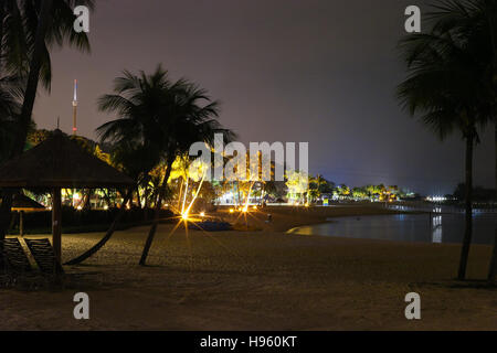 Singapore travel - vista della spiaggia a Sentosa island. Foto Stock