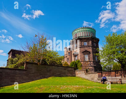 Regno Unito, Scozia, Lothian, Edimburgo, Blackford Hill, vista del Royal Observatory. Foto Stock