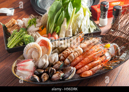 Tutto il set di frutti di mare per la hot pot Foto Stock