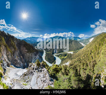 Ruinaulta o la gola del Reno, del Grand Canyon della Svizzera da Il Spir piattaforma di visualizzazione Foto Stock