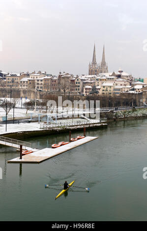 Bayonne sotto la neve, Paese Basco, Francia Foto Stock