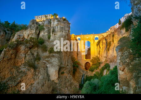 Ronda - El Tajo Gorge Canyon, Puente Nuevo Bridge, Andalusia, Spagna Foto Stock