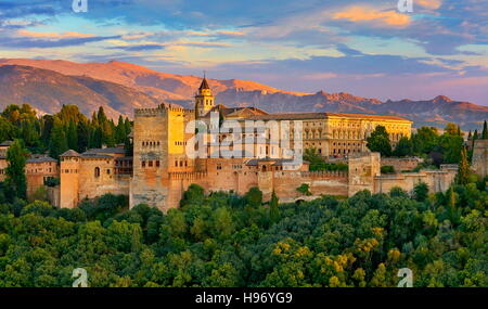 L' Alhambra Palace, Granada, Andalusia, Spagna Foto Stock