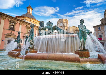 Fontana di Turia, Plaza de la Virgen di Valencia, Spagna Foto Stock