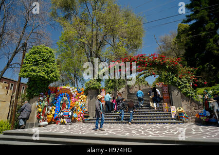 Iglesia del Cerrito in cima ad una collina a la Basilica de Nuestra Senora de Guadalupe, Città del Messico, Messico Foto Stock