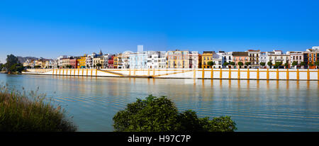 Barrio Triana di Siviglia panoramica Siviglia Andalusia Spagna Foto Stock