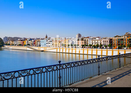 Barrio Triana di Siviglia panoramica Siviglia Andalusia Spagna Foto Stock