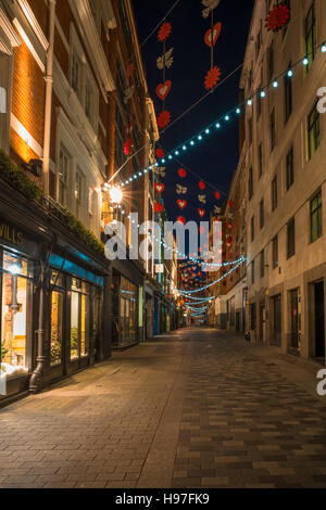 Londra - 19 novembre 2016: le luci di Natale su Carnaby Street, Londra UK. Foto Stock