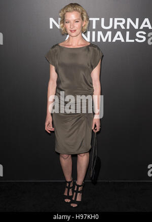 La città di New York, Stati Uniti d'America - 17 Novembre 2016: attrice Gretchen mol assiste il "animali notturni " New York premiere tenutosi presso il teatro di Parigi Foto Stock