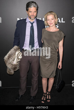 La città di New York, Stati Uniti d'America - 17 Novembre 2016: Tod Williams e attrice Gretchen mol frequentare il "animali notturni " New York premiere Foto Stock