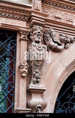 La Maison des Têtes, Colmar, Francia Foto Stock