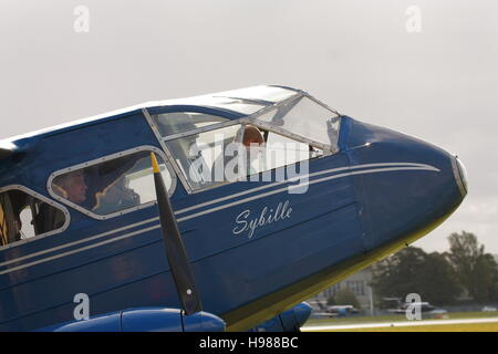 De Havilland DH.89 Dragon Rapide Sybille G-AGTM al Kemble Air Show 2011 Foto Stock