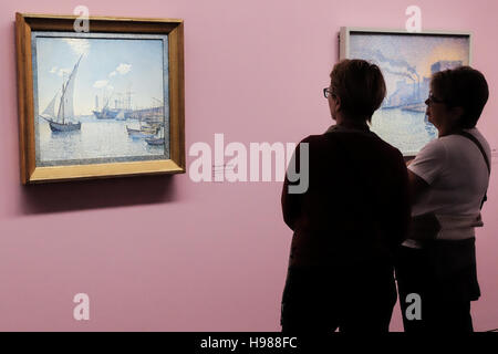 Gli ospiti godono di dipinti ad olio al Museo Albertina di Vienna in Austria. Foto Stock