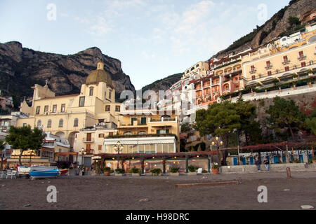 Positano, Costiera Amalfitana, Costiera Amalfitana, Sito Patrimonio Mondiale dell'UNESCO, Campania, Italia, Europa Foto Stock