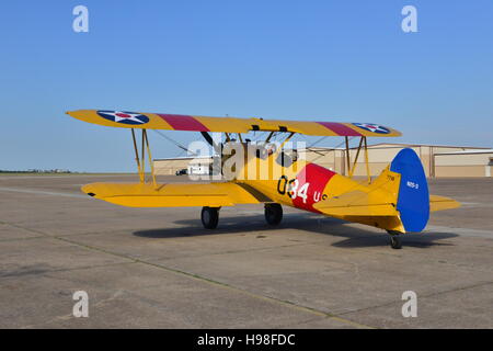 Un biplano americano trainer dal 1930. Foto Stock