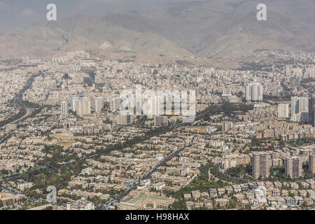 TEHERAN, IRAN - 05 ottobre 2016: vista dalla Torre Milad a Tehran, Iran. Foto Stock