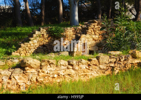 Kaukana, resti di epoca romana e la città medievale di Santa Croce Camerina. Sicilia Foto Stock