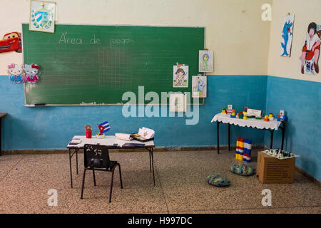 L'Avana, Cuba: scuola elementare nella Vecchia Havana Foto Stock