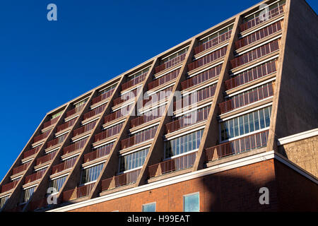 L'Europa, in Germania, in Renania settentrionale-Vestfalia, Colonia, l'opera house a Offenbach square. Foto Stock