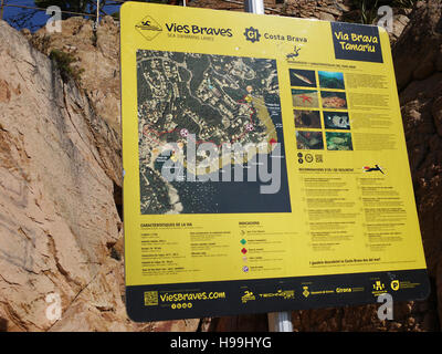 Mappa di passeggiate e snorkeling nelle zone a Tamariu, Costa Brava Foto Stock