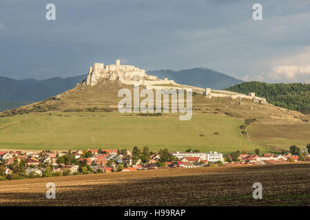 Castello di Spis, (Spissky hrad) e Spisske Podhradie, Slovacchia Foto Stock