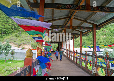 Ponte sul Wang Chhu Thimphu (fiume) in Thimphu Foto Stock