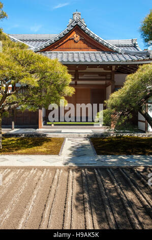 Un giardino Zen a Ginkaku-ji, una villa denominata Padiglione di Argento costruita nel 1482 per Shogun Ashikaga Yoshimasa. Ora è uno Zen tempio buddista. Foto Stock