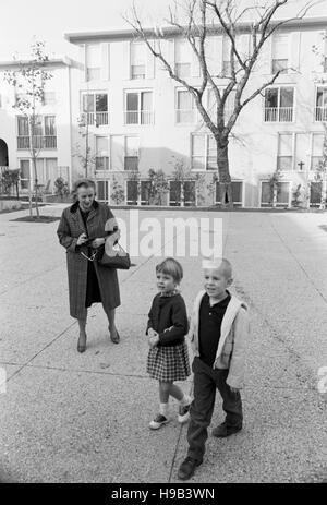 Fotografia da novembre 1964 mostra il Washington, D.C. architetto Chloethiel Woodard Smith. Foto Stock