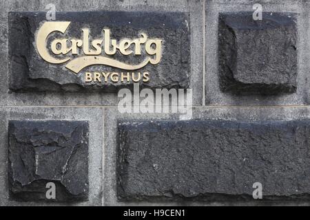 La Carlsberg brewery sign in Copenhagen, Danimarca Foto Stock