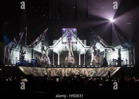 Bologna Italia. Il 19 novembre 2016. Il canadese del cantautore e attore JUSTIN BIEBER suona dal vivo sul palco di Unipol Arena durante la " Scopo W Foto Stock