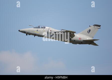 Forza Aerea Italiana A-11 a terra di aeromobili di attacco Foto Stock