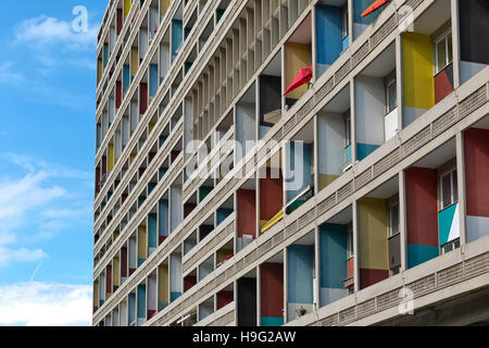 Berlino, Germania - Luglio 2014: Le Corbusier Haus fu progettato da Le Corbusier nel 1957 seguendo il suo concetto di Unite d'Habitation (scatola) Foto Stock