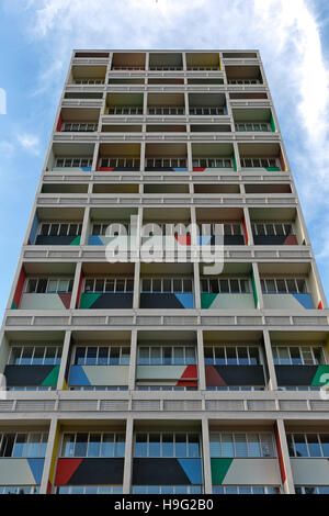 Berlino, Germania - Luglio 2014: Le Corbusier Haus fu progettato da Le Corbusier nel 1957 seguendo il suo concetto di Unite d'Habitation (scatola) Foto Stock