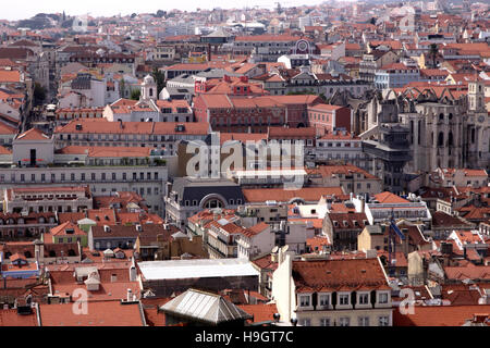 Lo skyline di Lisbona vista dal Castelo de Sao Jorge Portogallo Foto Stock