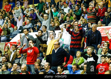 Murcia, Spagna. 23 Novembre, 2016. EuroCup di basket match tra sede dell'UCAM Murcia CB e FC Bayern Monaco di Baviera al Palacio de los Deportes in Murcia. Credito: ABEL F. ROS/Alamy Live News Foto Stock